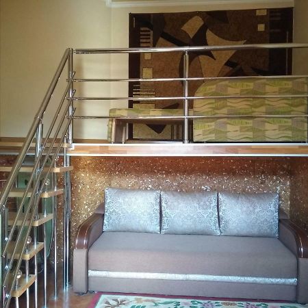 Pleasurable Apartment Near The Khotkevych Palace Lviv Exterior foto
